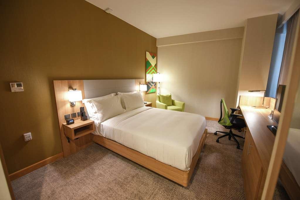 Hilton Garden Inn Kampala Oda fotoğraf