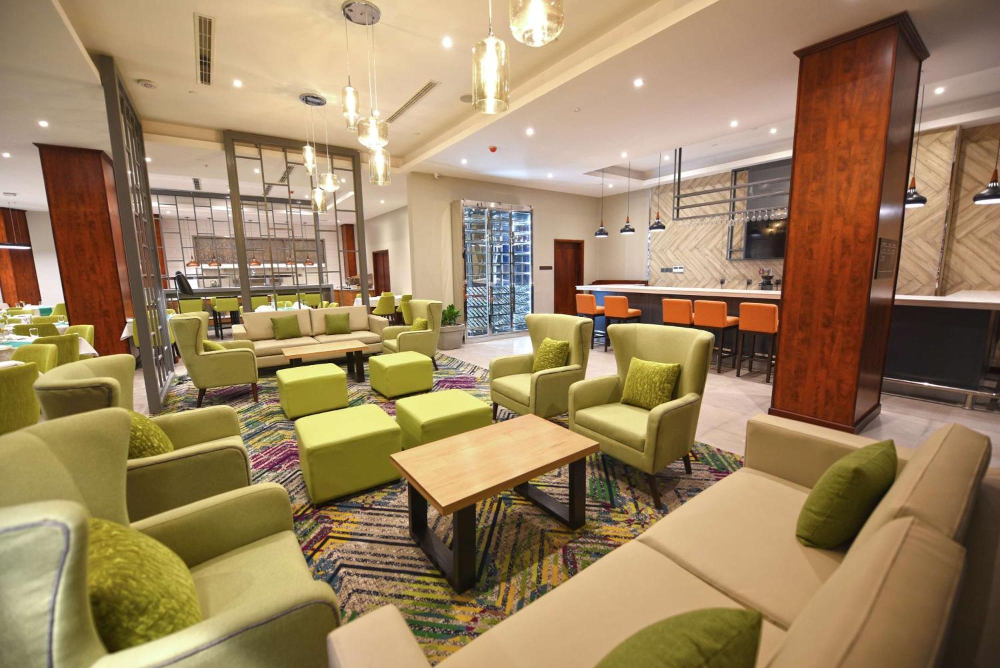 Hilton Garden Inn Kampala Dış mekan fotoğraf