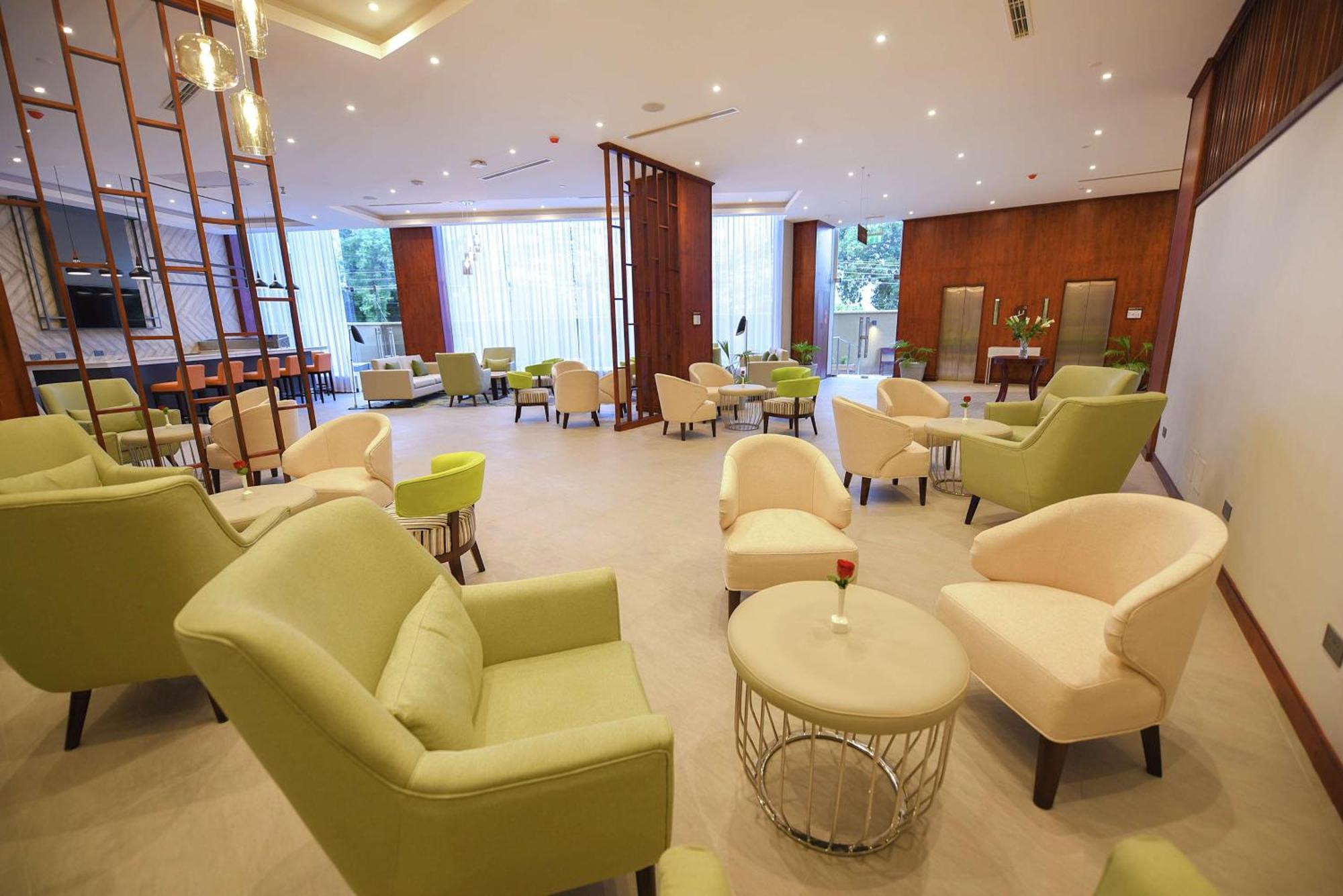 Hilton Garden Inn Kampala Dış mekan fotoğraf