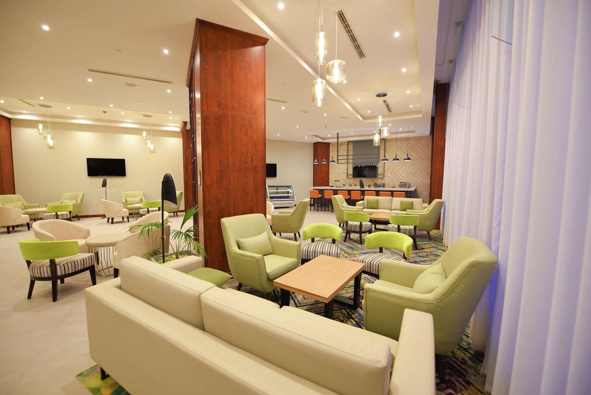 Hilton Garden Inn Kampala Dış mekan fotoğraf