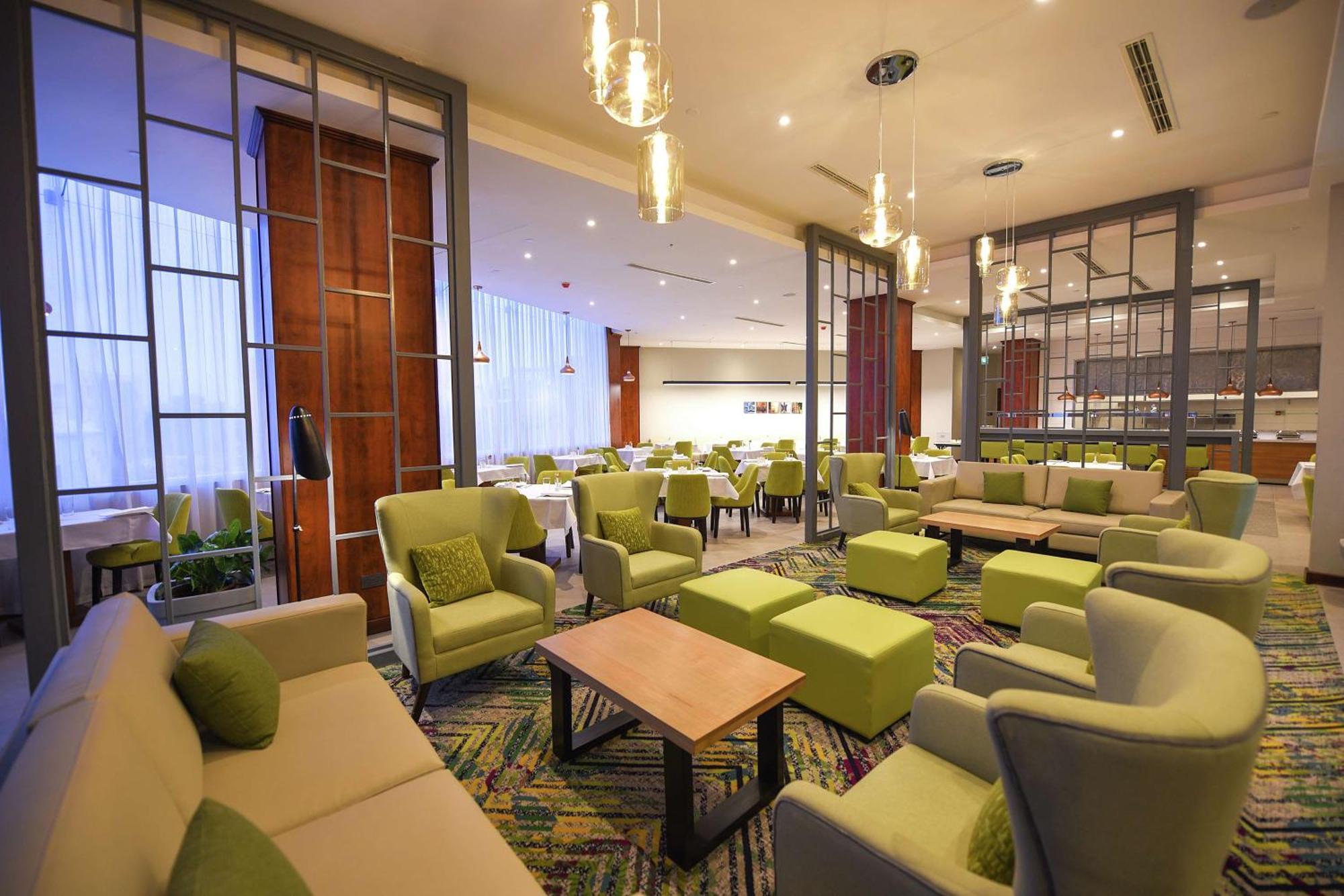 Hilton Garden Inn Kampala Dış mekan fotoğraf