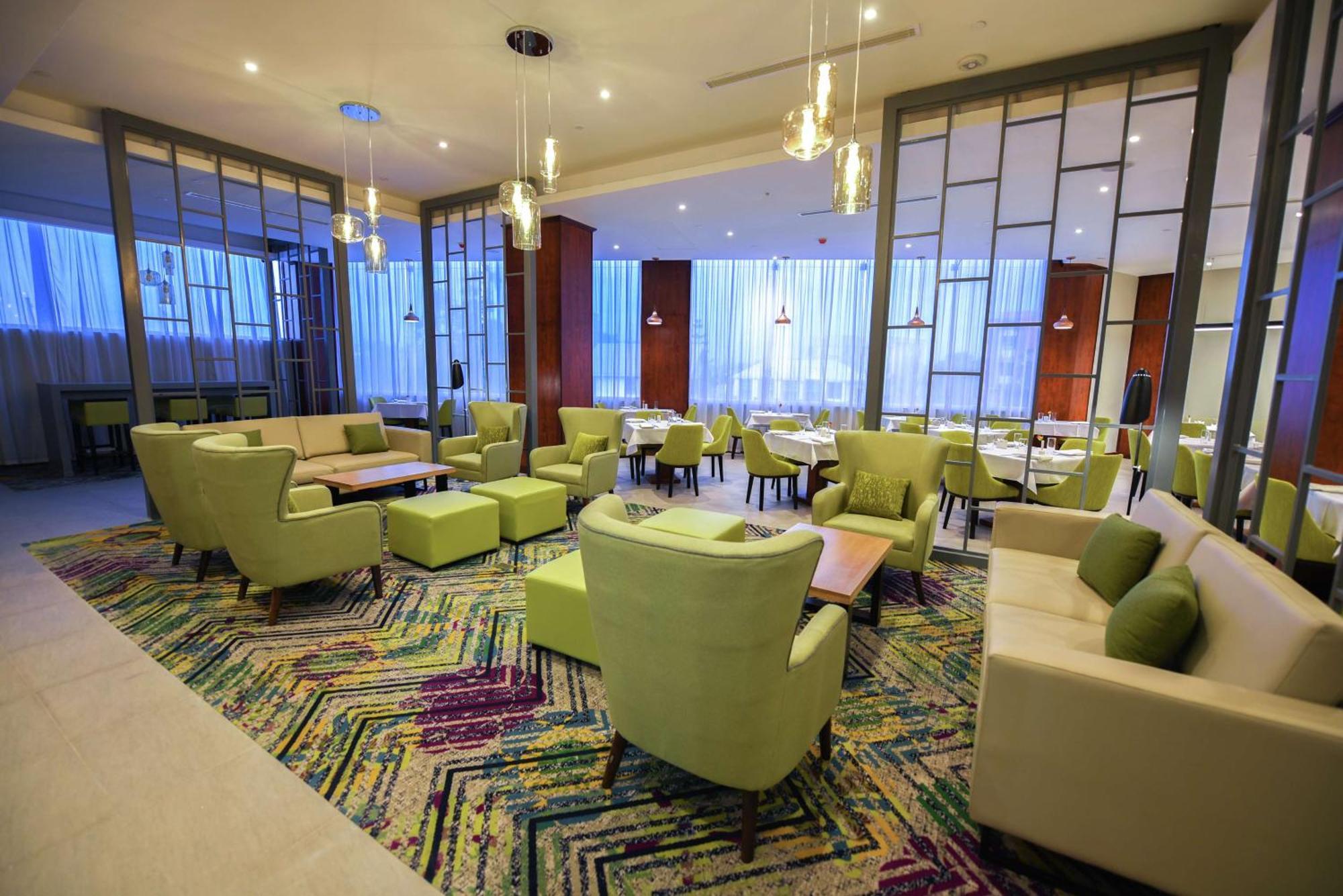 Hilton Garden Inn Kampala Dış mekan fotoğraf