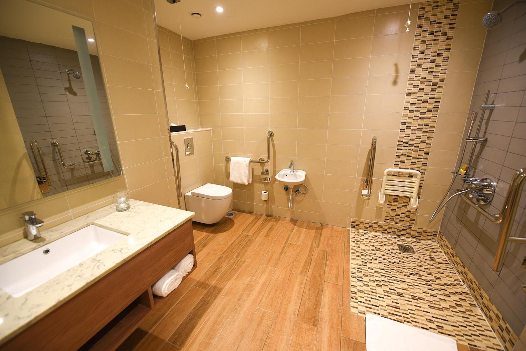 Hilton Garden Inn Kampala Dış mekan fotoğraf