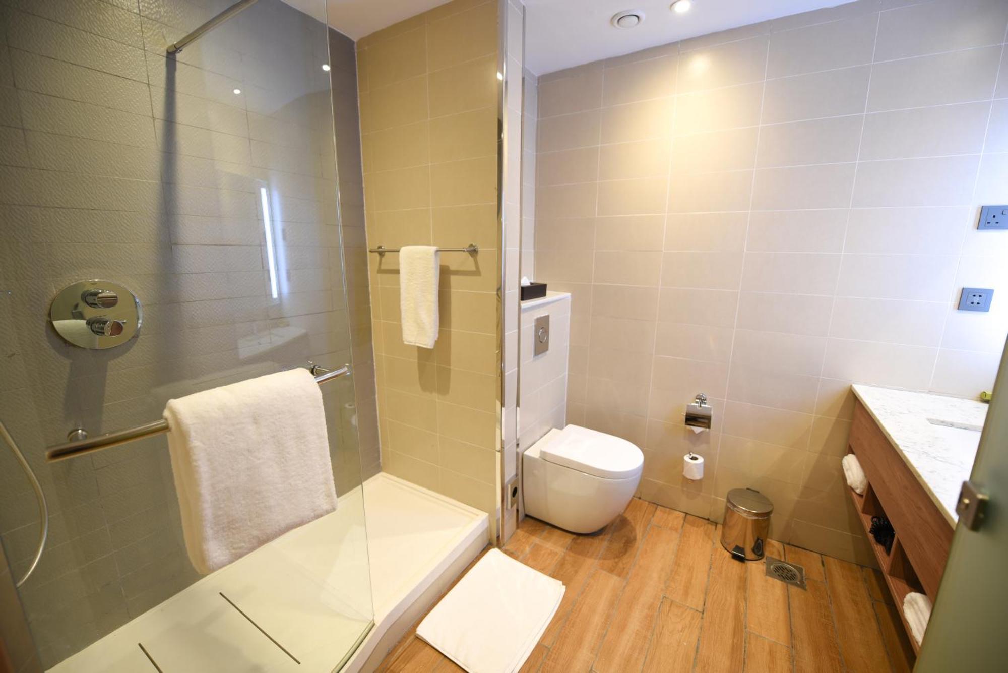 Hilton Garden Inn Kampala Dış mekan fotoğraf